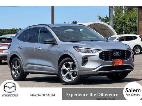 Used 2024 Ford Escape ST-Line image 1
