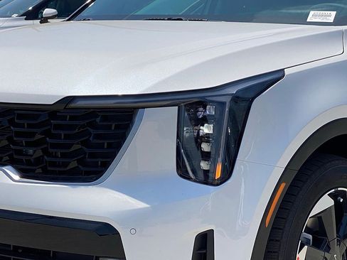 New 2026 Kia Sorento EX FWD image 8