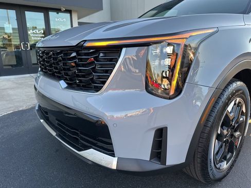 New 2026 Kia Sorento S w/ S Panoramic Sunroof Package FWD image 12