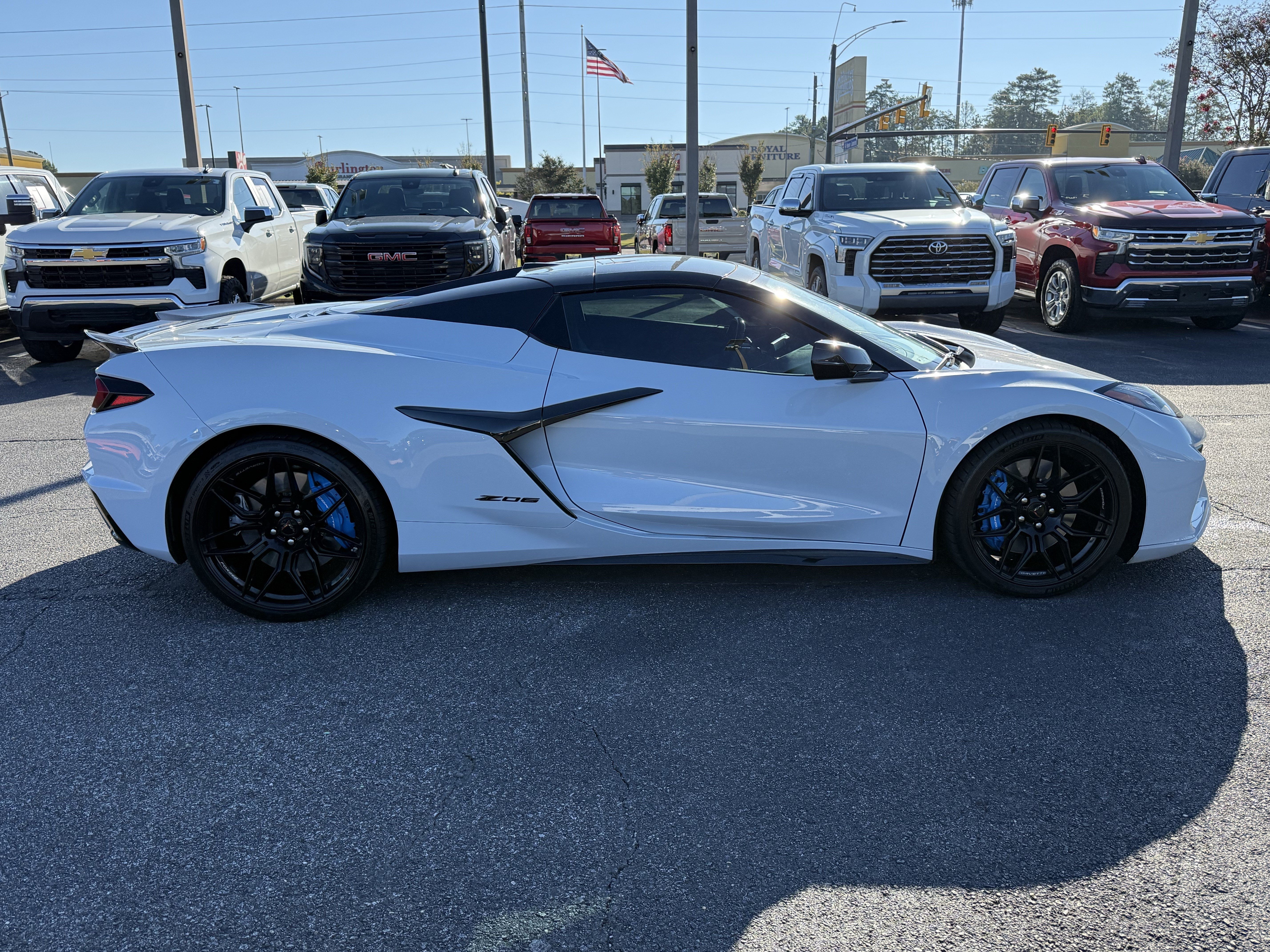 Used 2023 Chevrolet Corvette Z06 w/ Stealth Interior Trim Package RWD image 12