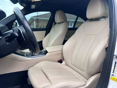 Used 2020 BMW 330i Sedan w/ Convenience Package RWD image 11