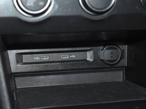 Used 2024 Volkswagen Tiguan S image 14