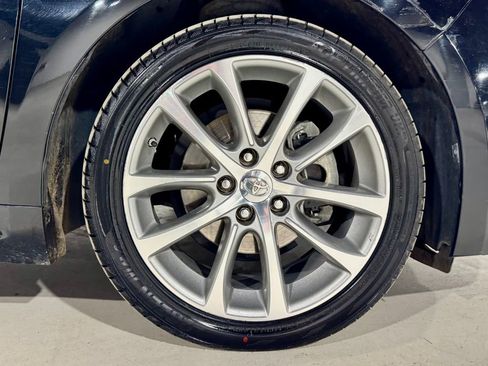 Used 2014 Toyota Avalon XLE image 35