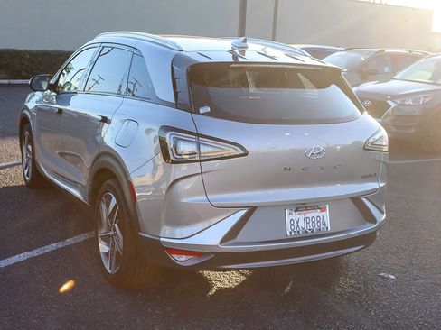 Used 2021 Hyundai Nexo Limited FWD image 7