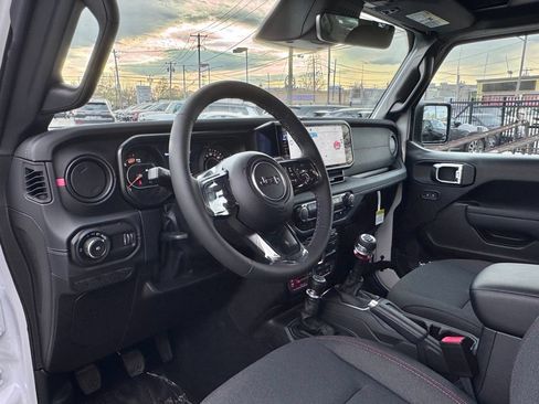Used 2026 Jeep Wrangler Unlimited Rubicon w/ Safety Group AWD/4WD image 12