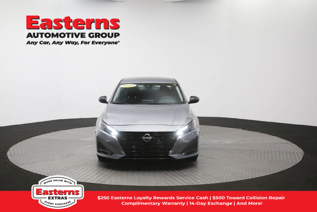 Used 2024 Nissan Altima 2.5 SV FWD image 55