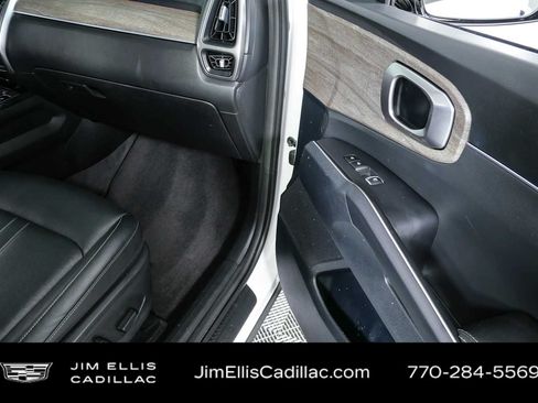 Used 2023 Kia Sorento EX w/ Panoramic Sunroof Package FWD image 25