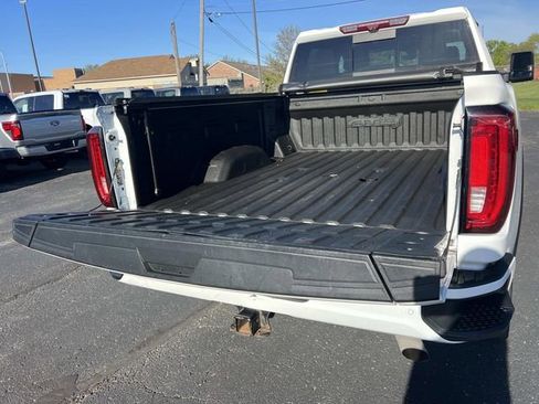 Used 2023 GMC Sierra 2500 AT4 w/ AT4 Premium Plus Package AWD/4WD image 11