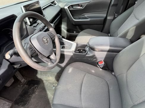 Used 2023 Toyota RAV4 XLE image 15
