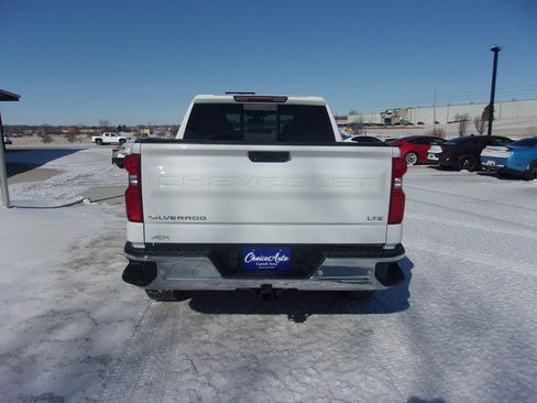 Used 2019 Chevrolet Silverado 1500 LTZ w/ LTZ Premium Package image 8