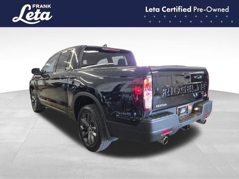 Used 2025 Honda Ridgeline Sport image 4