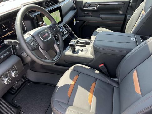 New 2026 GMC Sierra 1500 AT4 w/ AT4 Premium Package AWD/4WD image 22