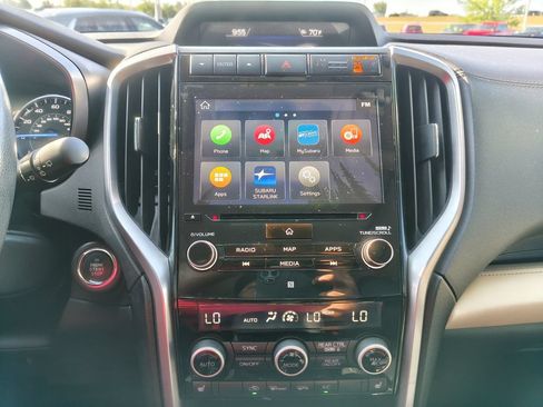 Used 2021 Subaru Ascent Limited w/ Technology Package AWD/4WD image 3