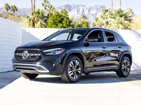 Used 2025 Mercedes-Benz GLA 250 image 1