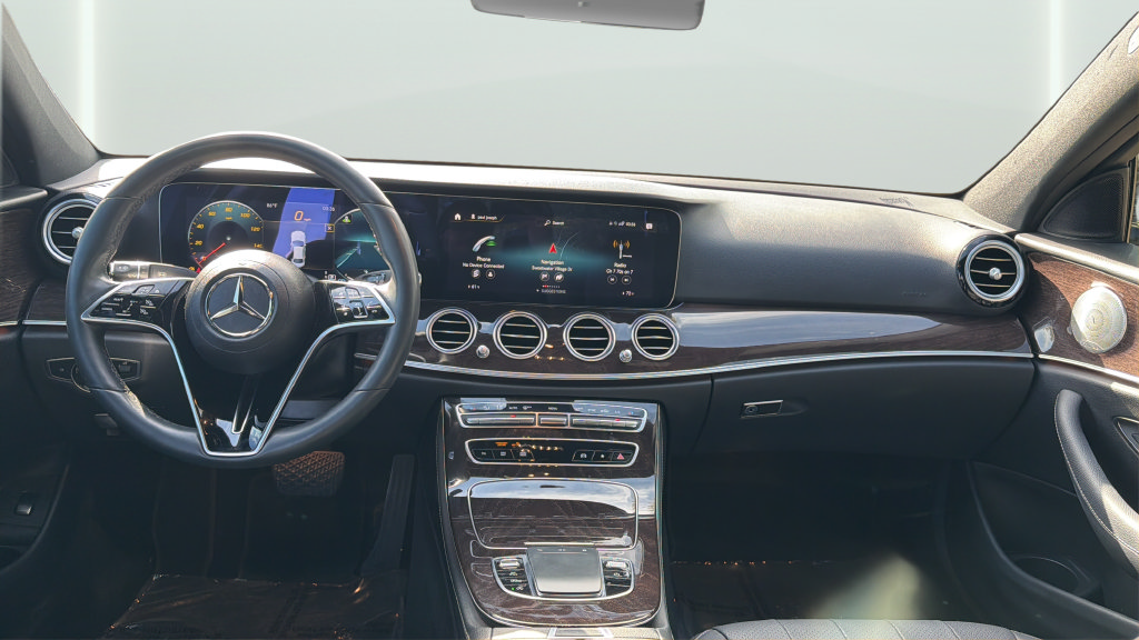 Used 2022 Mercedes-Benz E 350 Sedan image 19