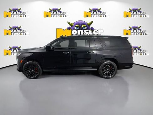 Used 2022 Cadillac Escalade ESV Sport w/ Touring Package image 8
