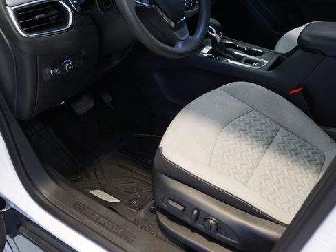 Certified 2024 Chevrolet Equinox LS w/ LS Convenience Package image 23