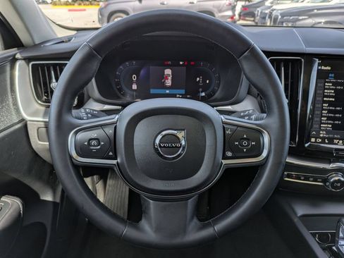 Used 2024 Volvo XC60 B5 Core AWD/4WD image 13
