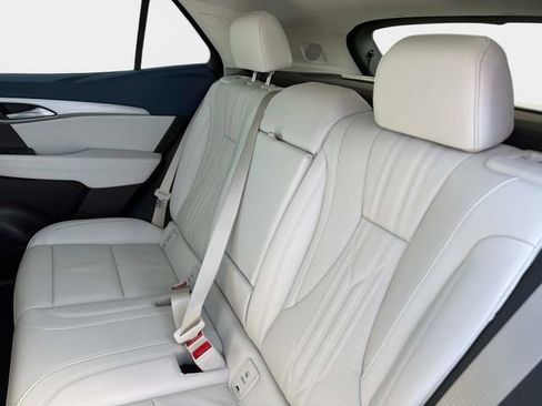 New 2026 Buick Envision Avenir image 12