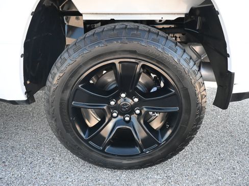 Used 2023 RAM 1500 Big Horn RWD image 9