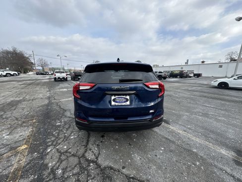 Used 2023 GMC Terrain SLE w/ Driver Convenience Package image 33