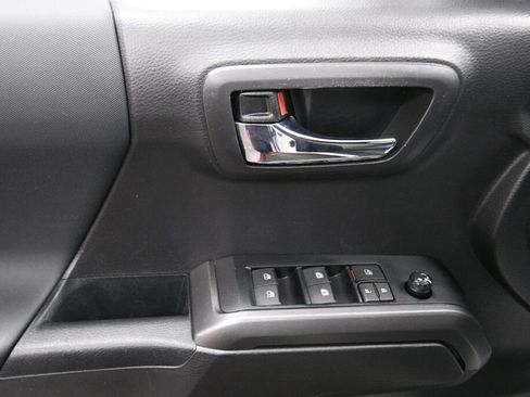 Used 2023 Toyota Tacoma TRD Sport w/ Advanced Technology Package AWD/4WD image 12