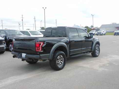Used 2018 Ford F150 Raptor w/ Equipment Group 802A Luxury image 5