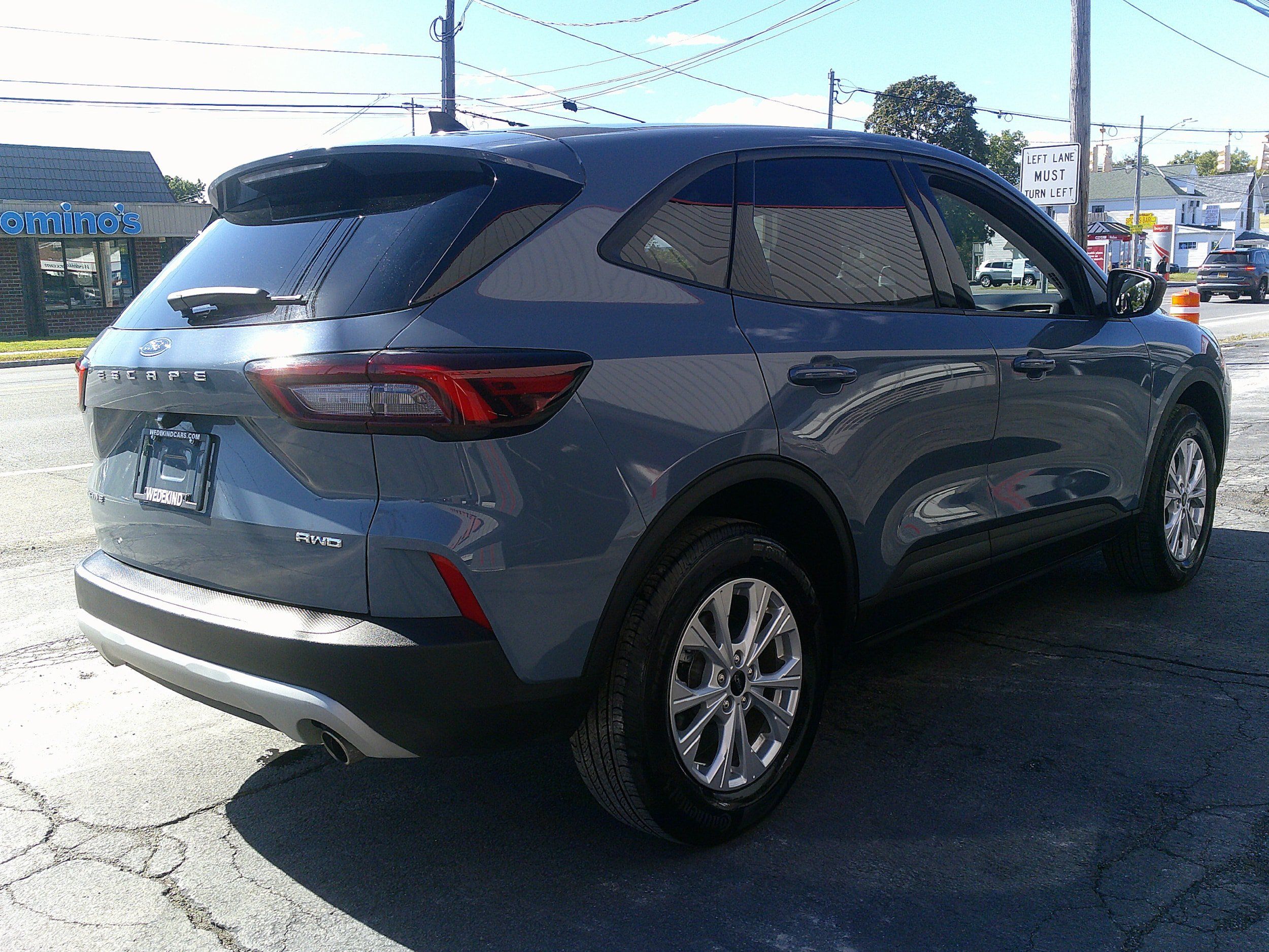 Used 2025 Ford Escape Active AWD/4WD image 10