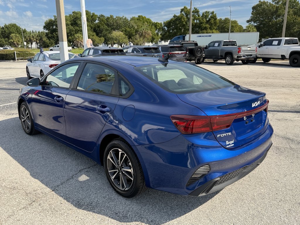 Certified 2024 Kia Forte LXS FWD image 7