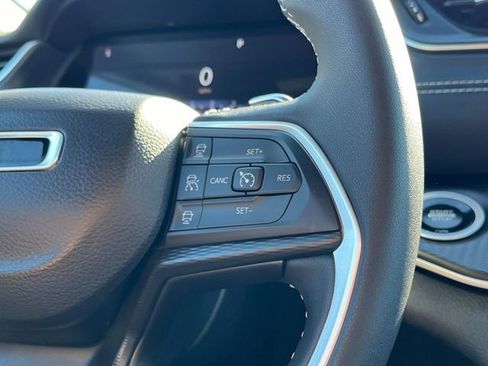 Used 2024 Jeep Grand Cherokee Laredo w/ MOPAR Finishing Package image 18