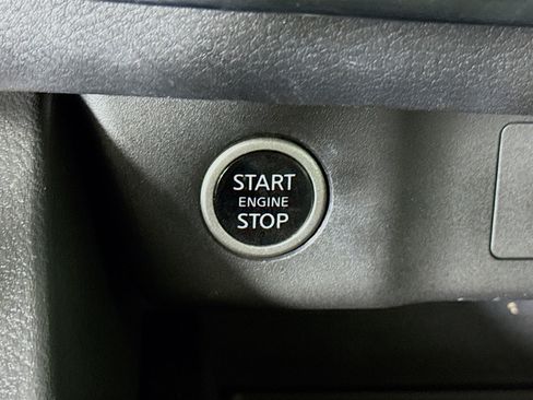 Used 2023 Nissan Rogue SV image 21