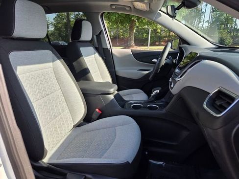 Used 2023 Chevrolet Equinox LT FWD image 17
