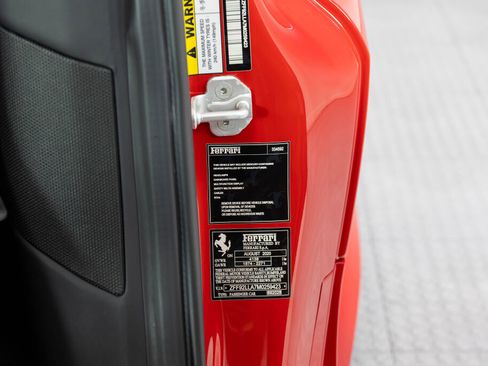 Certified 2021 Ferrari F8 Tributo RWD image 69