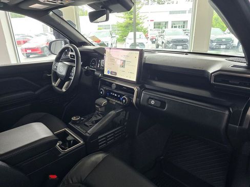 Used 2026 Toyota 4Runner Limited AWD/4WD image 46