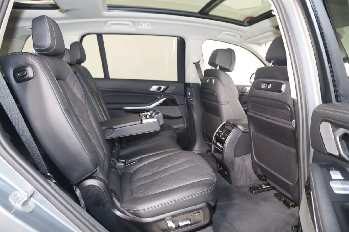 Used 2024 BMW X7 xDrive40i AWD/4WD image 15