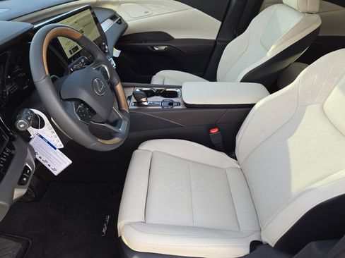 New 2026 Lexus RX 350 w/ Convenience Package image 9