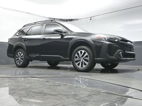 Used 2025 Subaru Outback Premium w/ Tech Package 1 AWD/4WD image 41