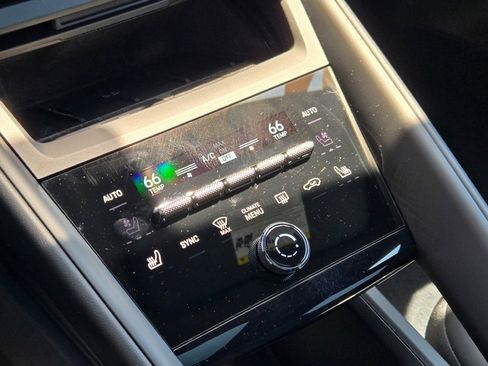 Used 2024 Porsche Macan 4 Electric image 26