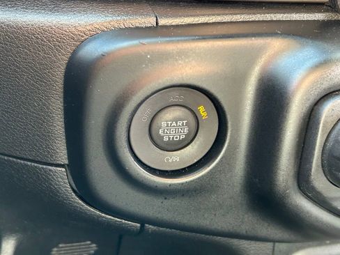 Certified 2021 Jeep Wrangler Sport S image 46