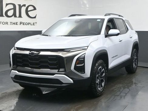 New 2026 Chevrolet Equinox ACTIV w/ Convenience Package III FWD image 7