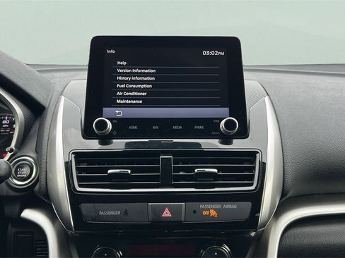 Used 2023 Mitsubishi Eclipse Cross SE image 19