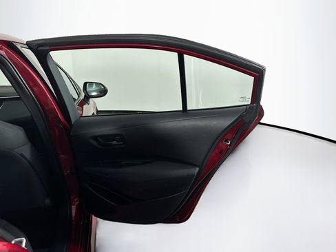 Used 2022 Toyota Corolla LE FWD image 29
