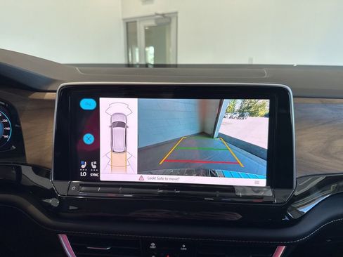 New 2026 Volkswagen Atlas SE image 23