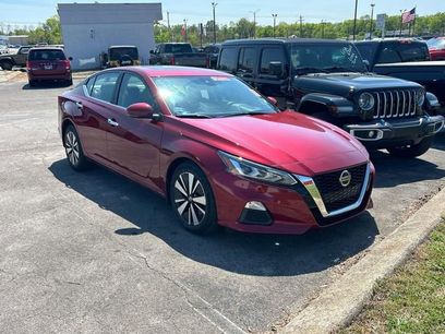 Used 2022 Nissan Altima 2.5 SV w/ SV Premium Package