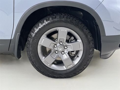 Certified 2025 Honda Ridgeline TrailSport image 36