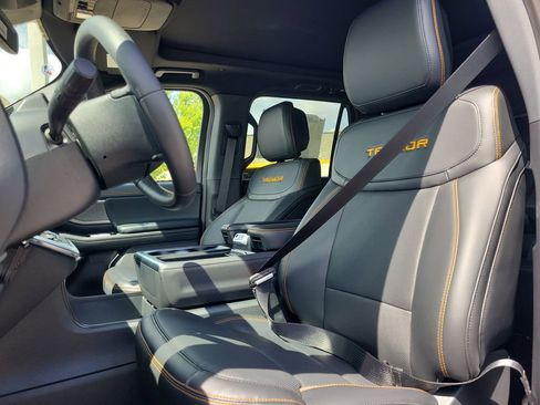 New 2026 Ford Expedition Tremor image 17