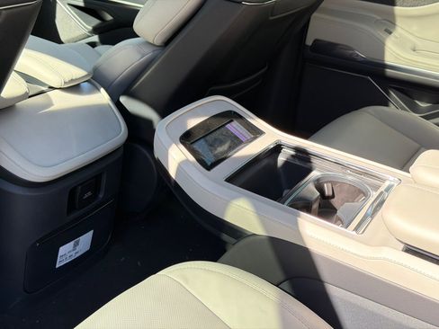 New 2026 Lincoln Navigator Reserve AWD/4WD image 20