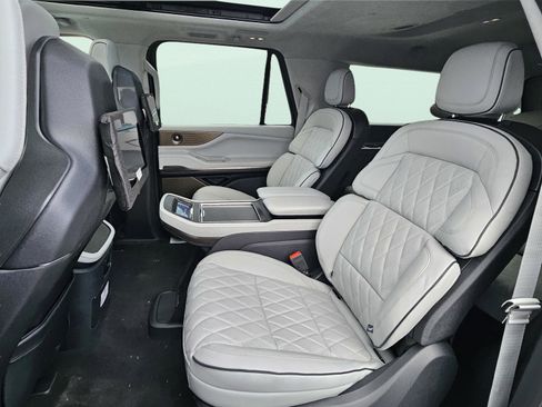 New 2026 Lincoln Navigator L Black Label image 25