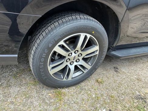 Used 2024 Ford Expedition Max Limited AWD/4WD image 14