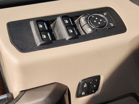 Used 2020 Ford F150 Limited w/ Trailer Tow Package image 26